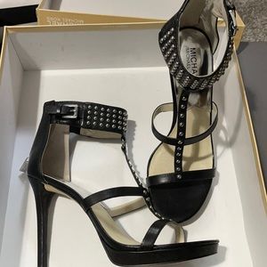 NWT Michael Kors Celina Sandal